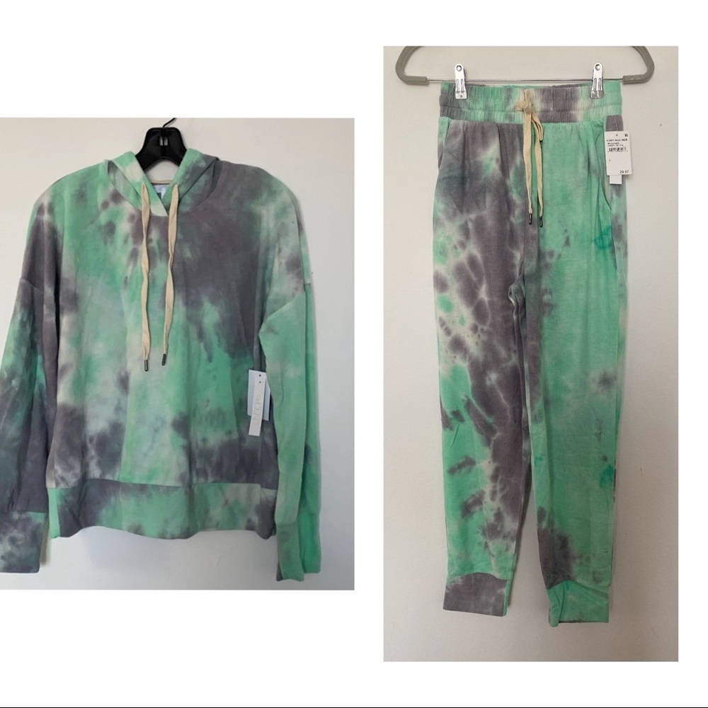 Abound women’s  set hoodie + joggers
